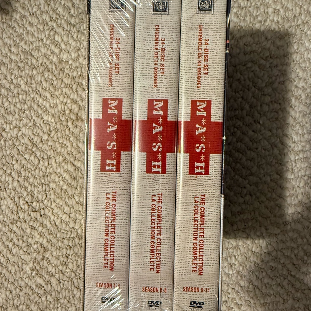 M*A*S*H The Complete Collection DVD Set - Picture 2 of 4